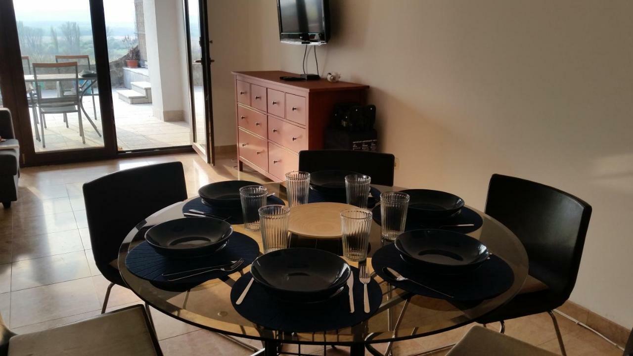 Classy Panorama Apartman ตีฮานี ภายนอก รูปภาพ